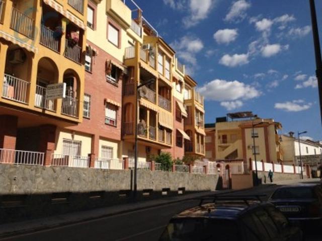 Piso en venta en Gójar photo 0