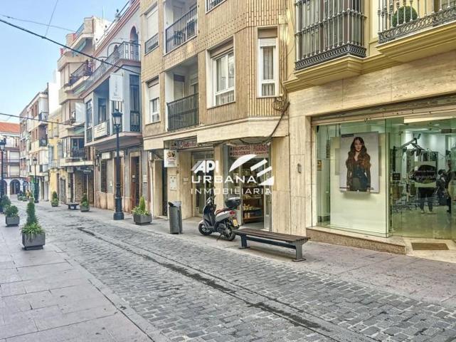 Local comercial en venta en Lucena, Calle Alcaide, 14900 photo 0