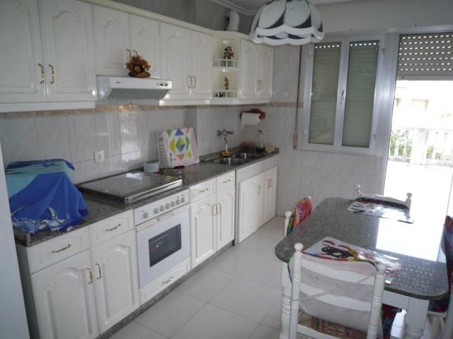 Piso en venta en Cacabelos photo 0