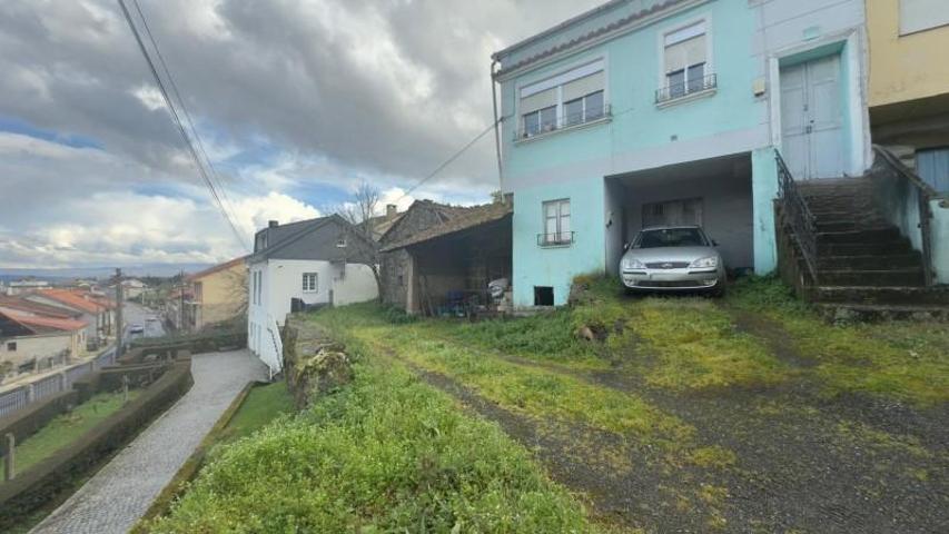 Casa en venta en Barbadás, Campo de roma photo 0