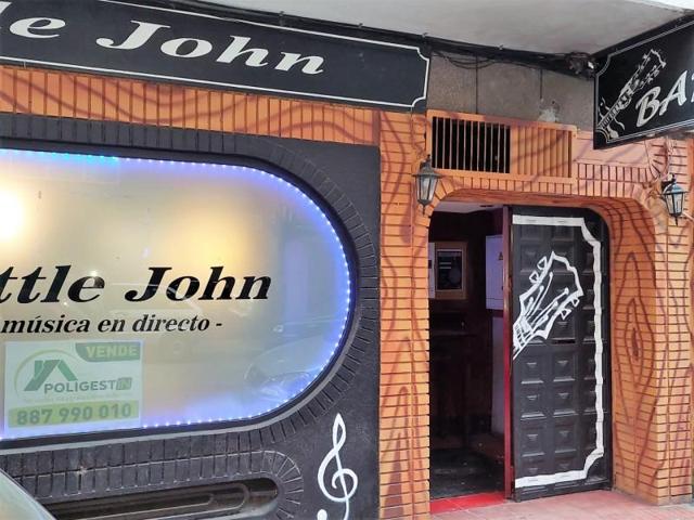 Local comercial en venta en Ponferrada, Alta photo 0