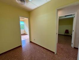 Oficina en venta en Manresa, Passeig de Pere III photo 0