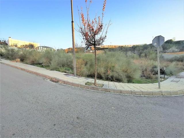 Terreno en venta en Zubia, Urb. Altos de La Zubia photo 0