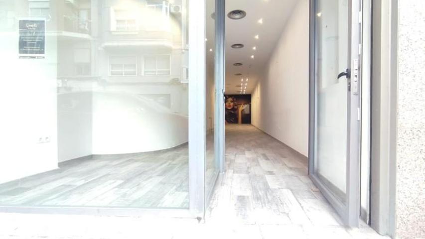 Local comercial en venta en Elche, Plaza Barcelona photo 0