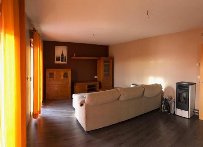 Duplex en venta en Camponaraya, Centro photo 0