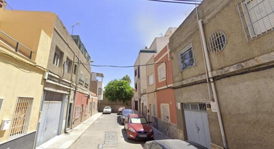 Casa en venta en Almería, Barrio san luis photo 0