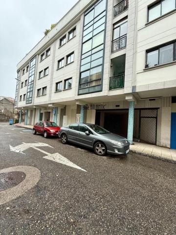 Local comercial en venta en Vigo, Teis photo 0