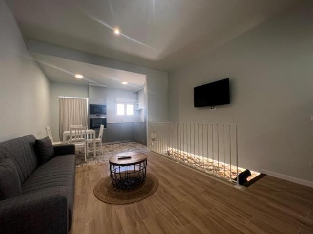 Casa en venta en Aldea, HOSTAL photo 0