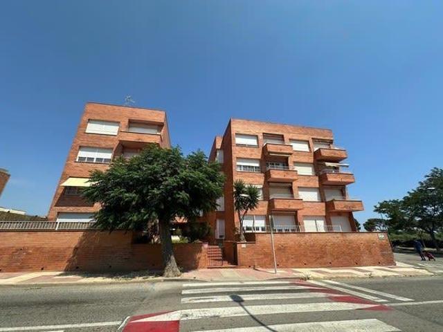 Piso en venta en Montbrió del Camp, Cataluna photo 0