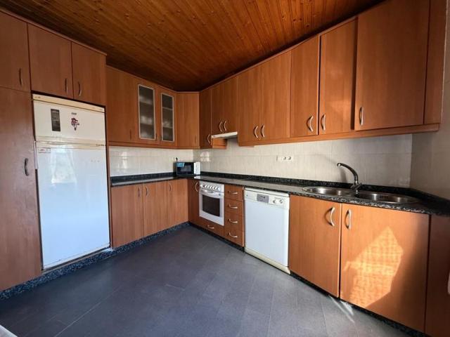 Casa en venta en Pantón, Terra de lemos photo 0