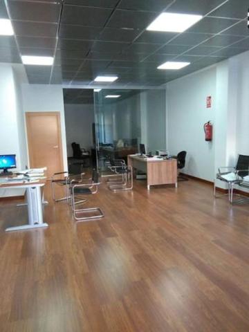 Local comercial en venta en Ceuti, Centro photo 0