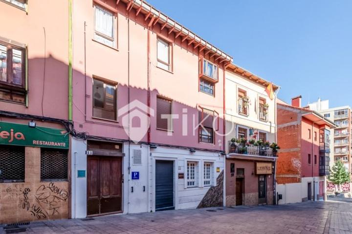 Piso en venta en León photo 0