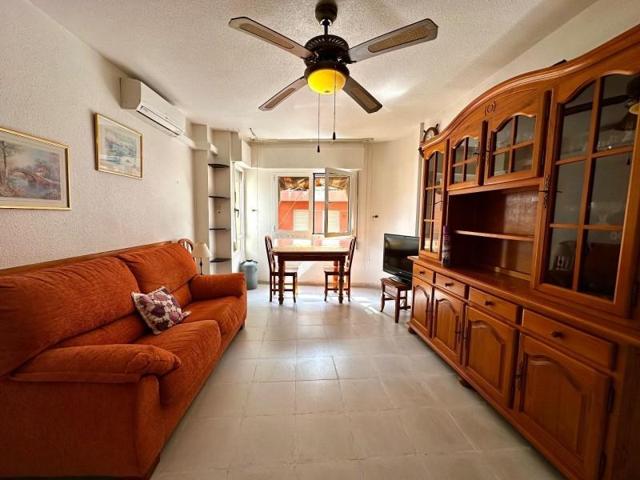 Apartamento en venta en Torrevieja, Centro photo 0