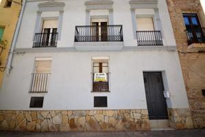 Casa en venta en Calonge de Segarra, Els prats de rei photo 0
