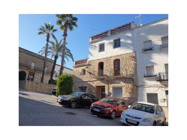 Casa en venta en Ador photo 0