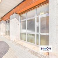 Local comercial en venta en Manresa, Valldaura photo 0
