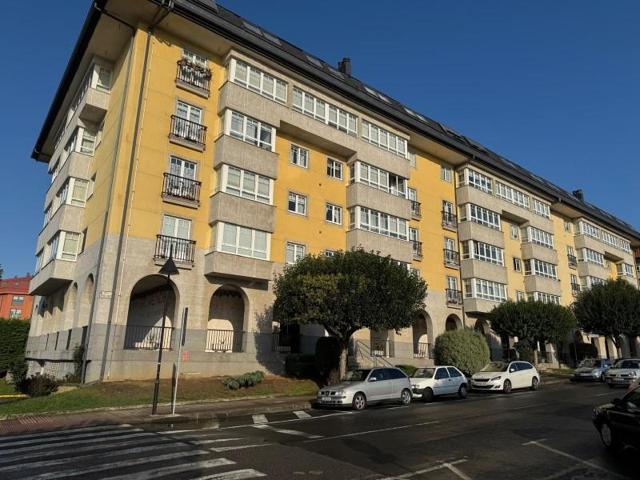 Local comercial en venta en Narón photo 0