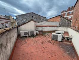 Casa en venta en Sant Martí de Tous, POBLE photo 0