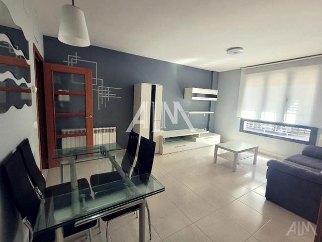 Piso en venta en Manzanares, Paseo del Rio photo 0