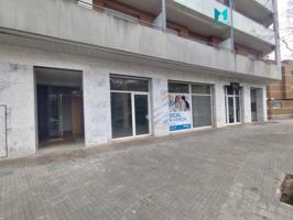 Local comercial en venta en Manresa, Manresa photo 0