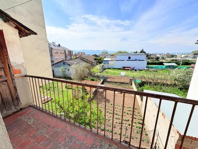 Casa en venta en Camponaraya, Camponaraya photo 0