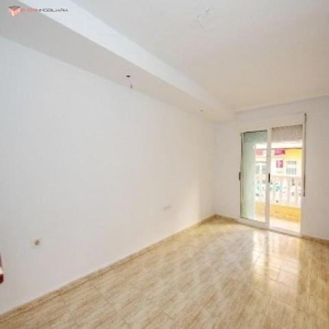 Apartamento en venta en Torrevieja, Torrevieja photo 0