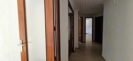 Piso en venta en Yecla, Yecla photo 0