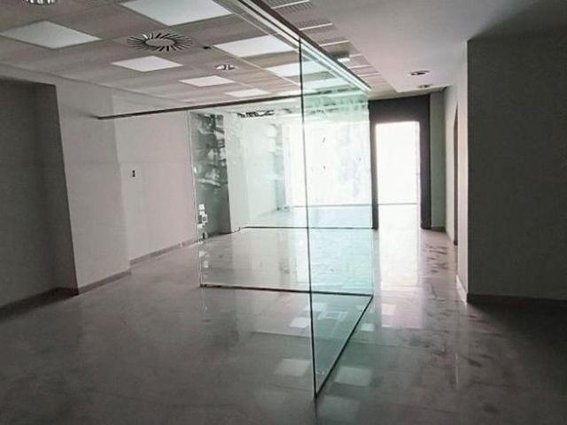 Local comercial en venta en Carlet, Carrer de l'Enginyer Balaguer, 8, 46240 photo 0