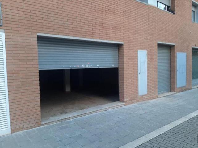 Local comercial en venta en Abrera, El rebato photo 0