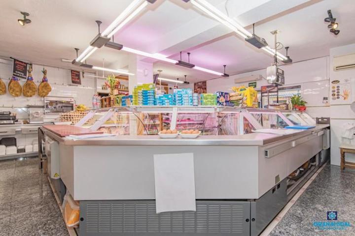 Local comercial en venta en Maracena, Maracena photo 0