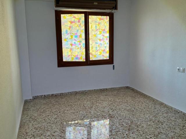 Piso en venta en Catral, Ayuntamiento photo 0