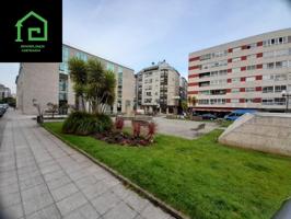 Local comercial en venta en Vilagarcía de Arousa, Ayuntamiento photo 0