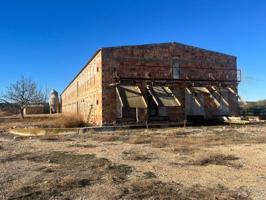 Chalet en venta en Cretas, Centro photo 0