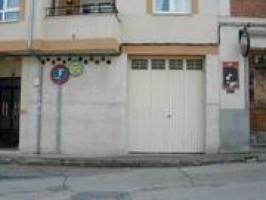Local comercial en venta en Cuéllar, Centro photo 0