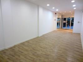 Local comercial en venta en Calella, Centro photo 0