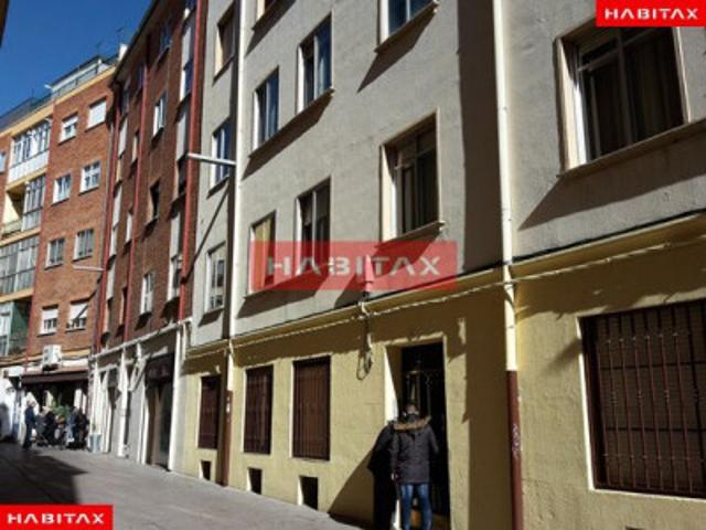Piso en venta en Zamora, Gobierno Civil photo 0