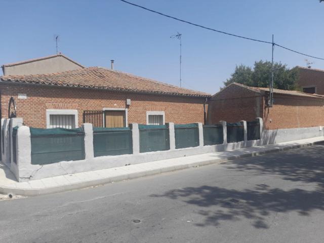 Casas de pueblo en venta en Aldeaseca de la Frontera, Centro photo 0
