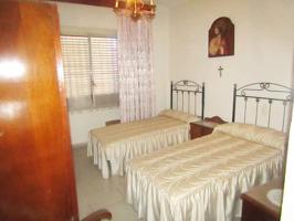 Casas de pueblo en venta en Valdepeñas, Centro photo 0