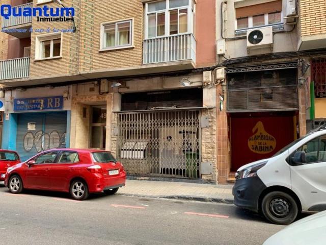 Local comercial en venta en Zaragoza, Universidad photo 0