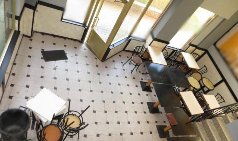 Local comercial en venta en Gijón, La Calzada photo 0