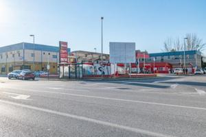 Terreno en venta en Fuente Vaqueros, Vega de granada zona noroeste photo 0