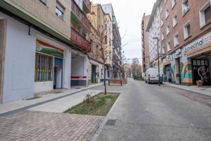 Local comercial en venta en Zaragoza, Arrabal photo 0
