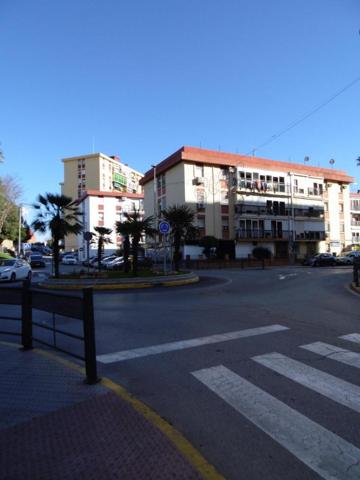 Local comercial en venta en Castilleja de la Cuesta, Nueva Sevilla - Castilleja de la Cuesta photo 0