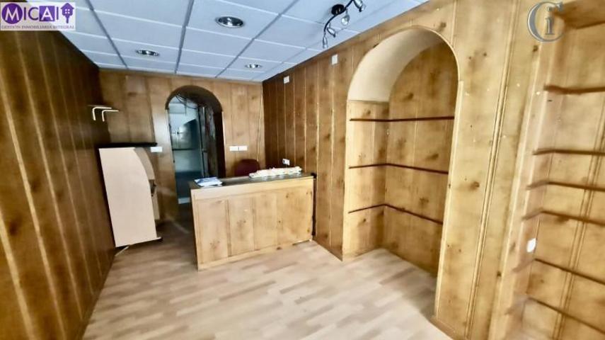 Local comercial en venta en Cádiz, Centro photo 0