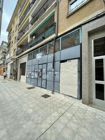 Local comercial en venta en Pamplona, Chantrea photo 0