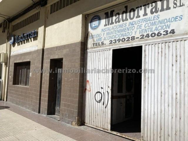 Local comercial en venta en Logroño, Centro photo 0