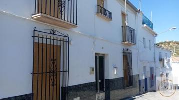 Casa en venta en Alcalá la Real photo 0