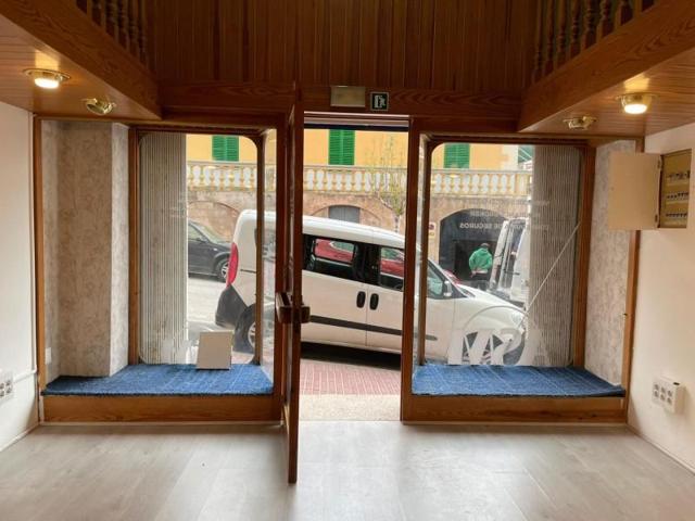 Local comercial en venta en Llucmajor, SArenal photo 0