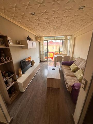 Piso en venta en Manises, Centro photo 0