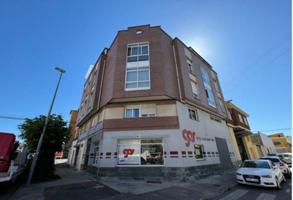 Local comercial en venta en Ponferrada, Cuatrovientos photo 0